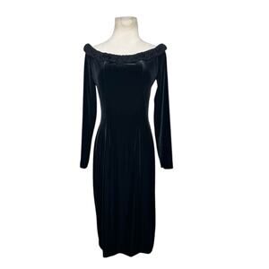 Alex black velvet and faux fur detail off shoulder holiday party dress size 6